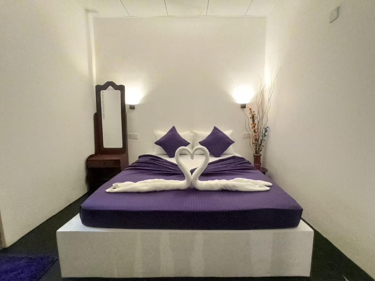 Peacock'S Paradise Safari Hostel Udawalawe Εξωτερικό φωτογραφία