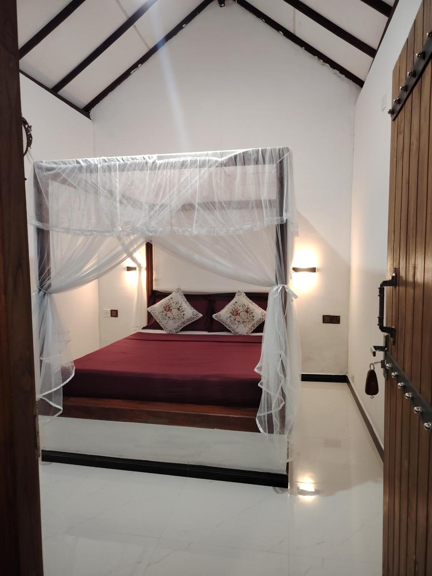 Peacock'S Paradise Safari Hostel Udawalawe Εξωτερικό φωτογραφία
